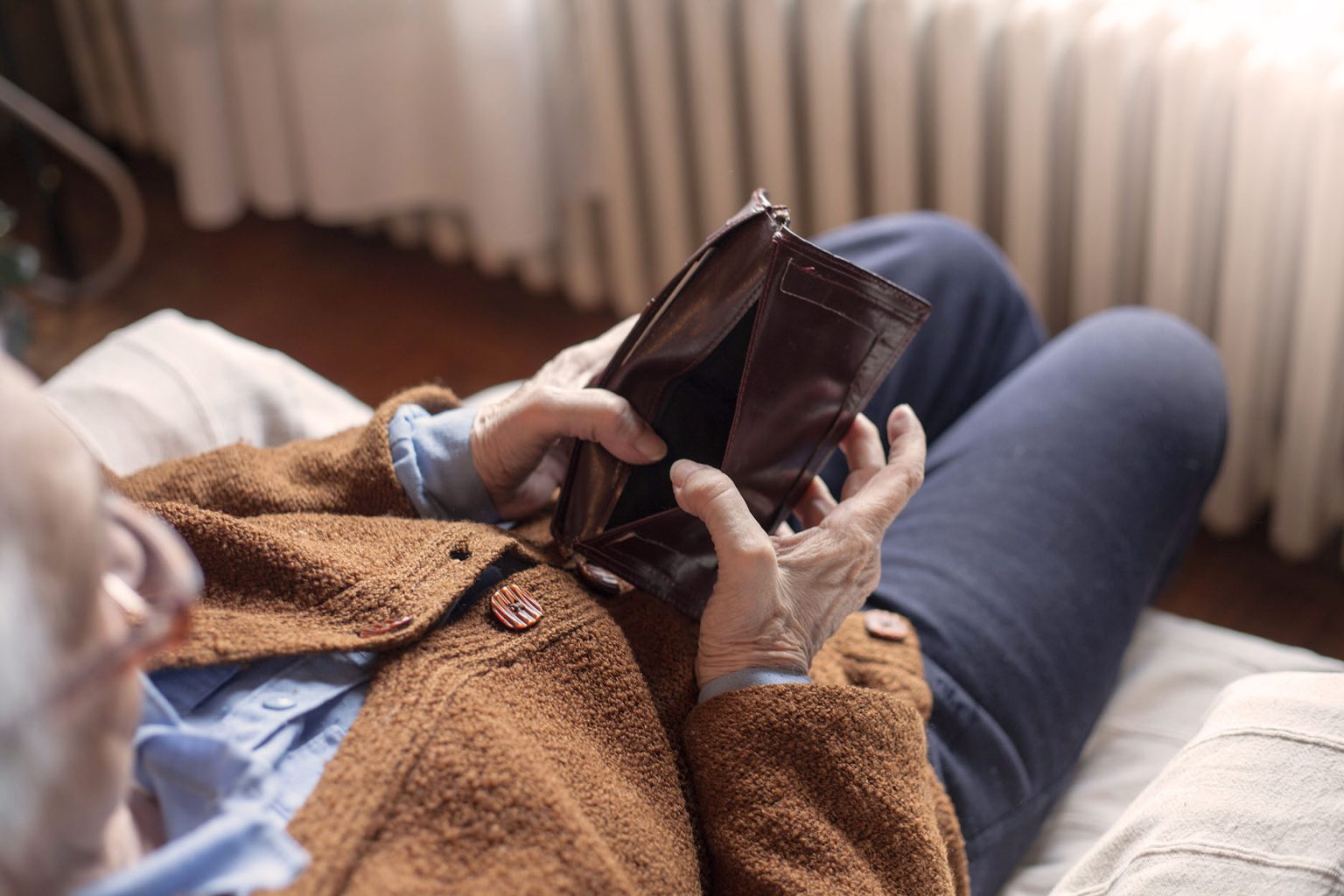 ANRE: România are circa 4,6 milioane de consumatori vulnerabili de energie ANRE: România are circa 4,6 milioane de consumatori vulnerabili de energie