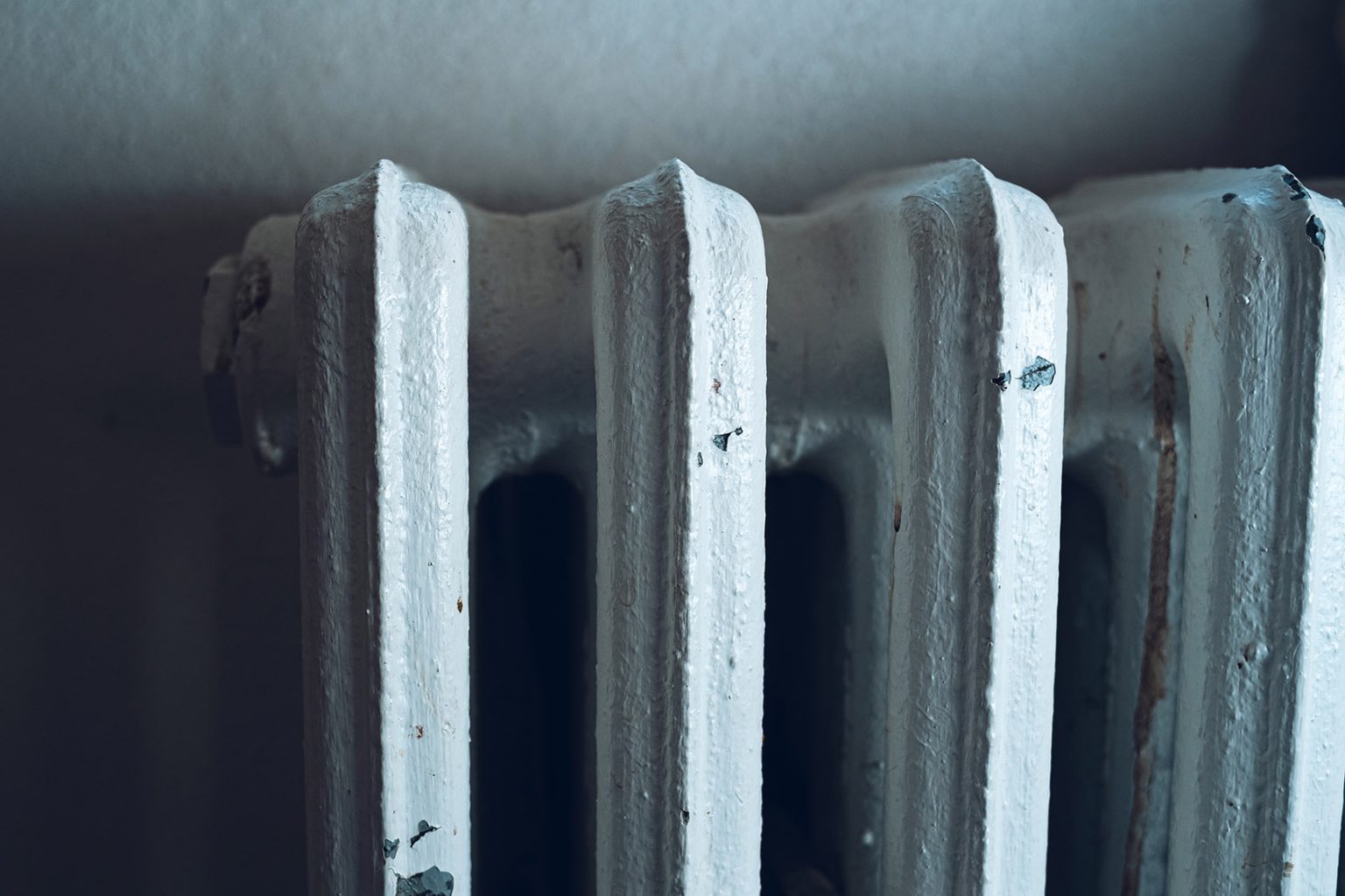 Eurostat: Peste 9% dintre români nu își permit încălzirea adecvată a locuinței