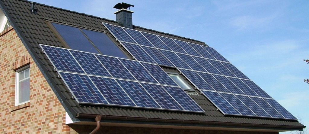 AFM anunță simplificarea procedurilor pentru sesiunea de toamnă a programului Casa Verde Fotovoltaice 2020