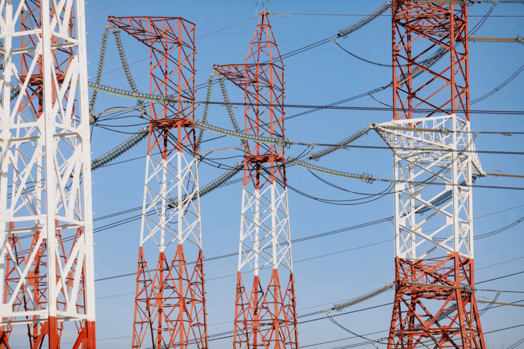 Totul despre liberalizarea pieței energiei electrice din 1 iulie 2025