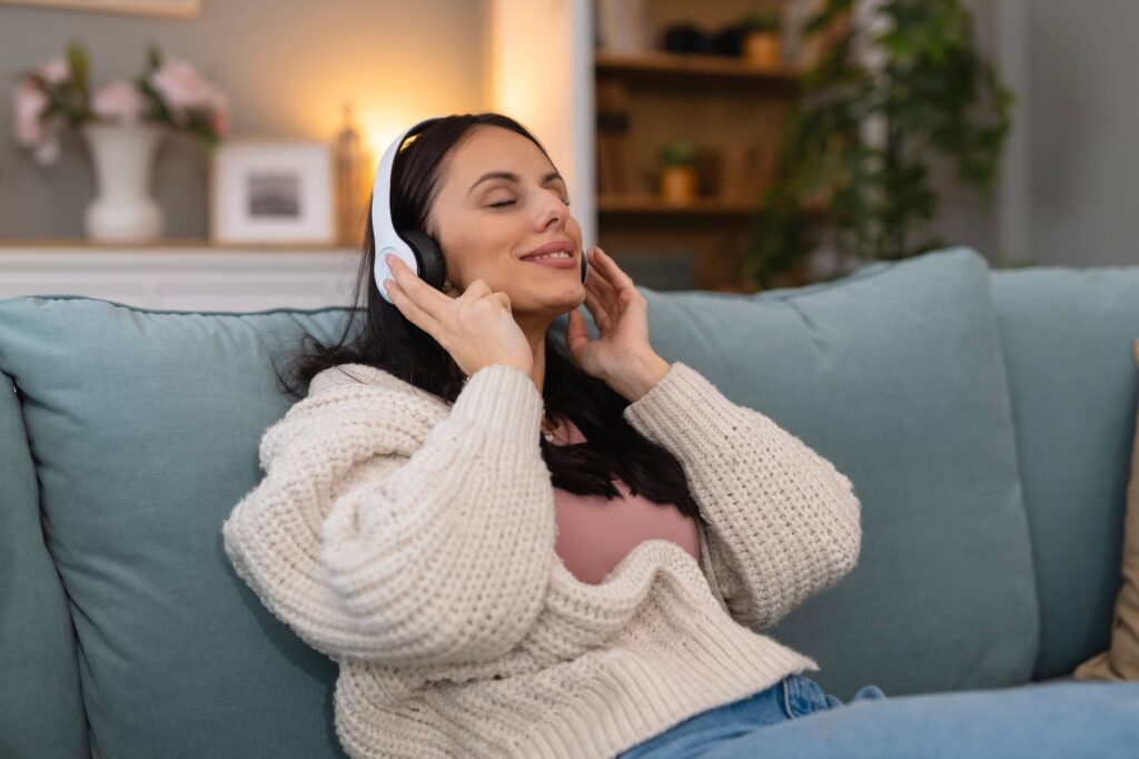 Ultima lună de încălzire: strategii de economisire când sunt 15°C afară dar 10°C în casă 1 Ultima lună de încălzire: strategii de economisire când sunt 15°C afară dar 10°C în casă